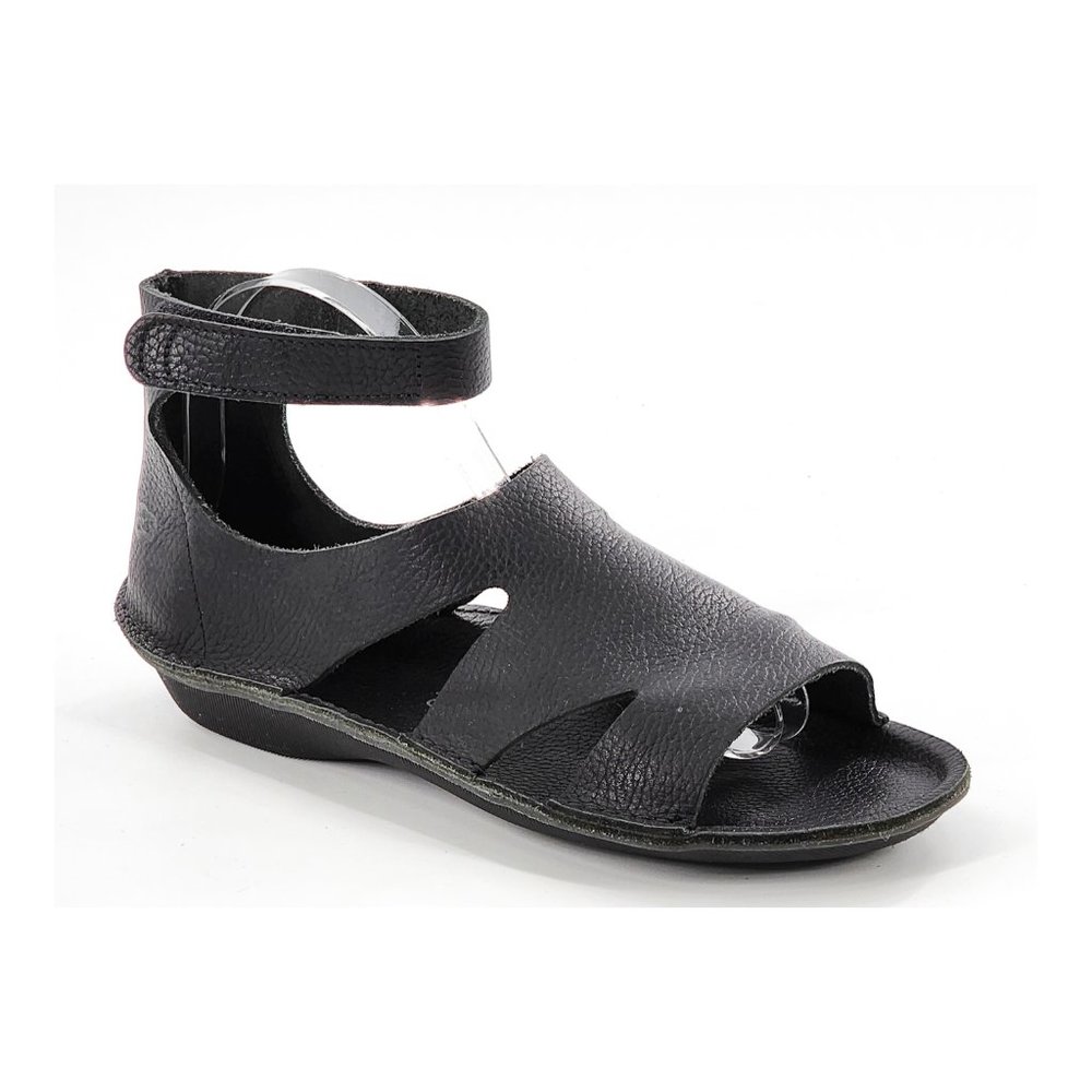 LOINTS OF HOLLAND Pebble Leather Ankle Strap Sandals